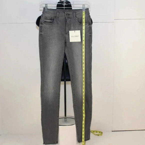 DL1961 ladies jeans size 25 - Picture 1 of 8